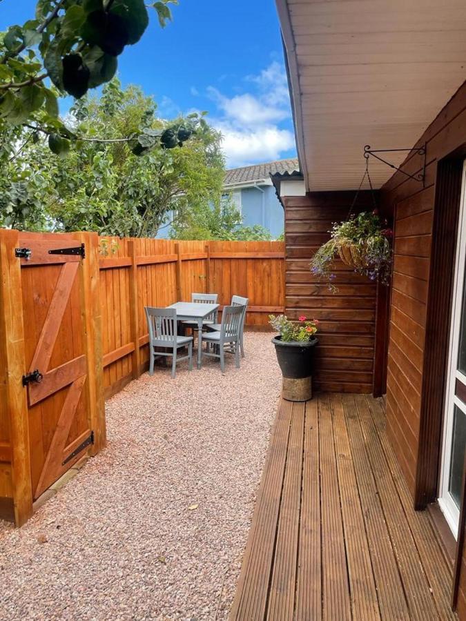 Charming Chalet In Stoke Fleming - Sleep 3 4 Dartmouth Bagian luar foto