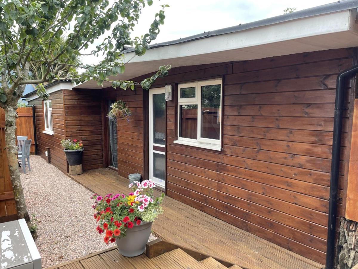 Charming Chalet In Stoke Fleming - Sleep 3 4 Dartmouth Bagian luar foto